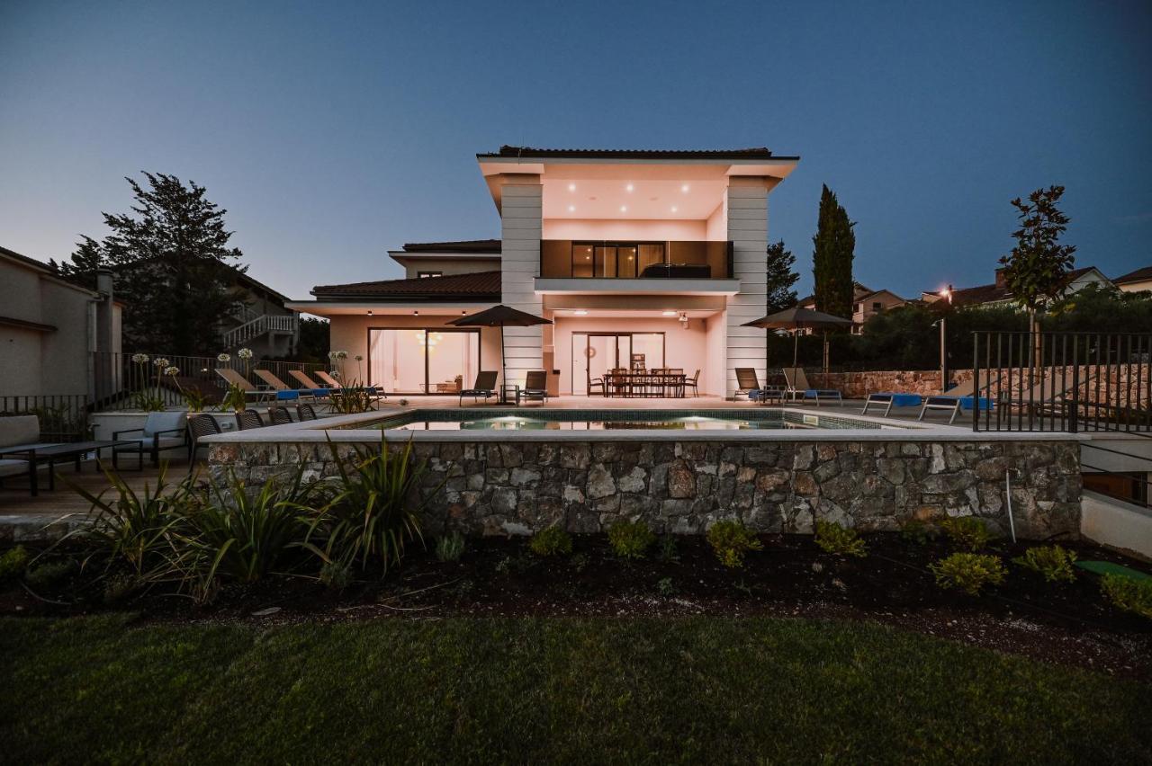 Luxury Villa Luana Malinska Exterior photo